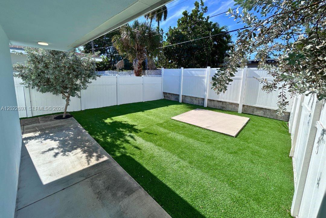 Property photo # 9