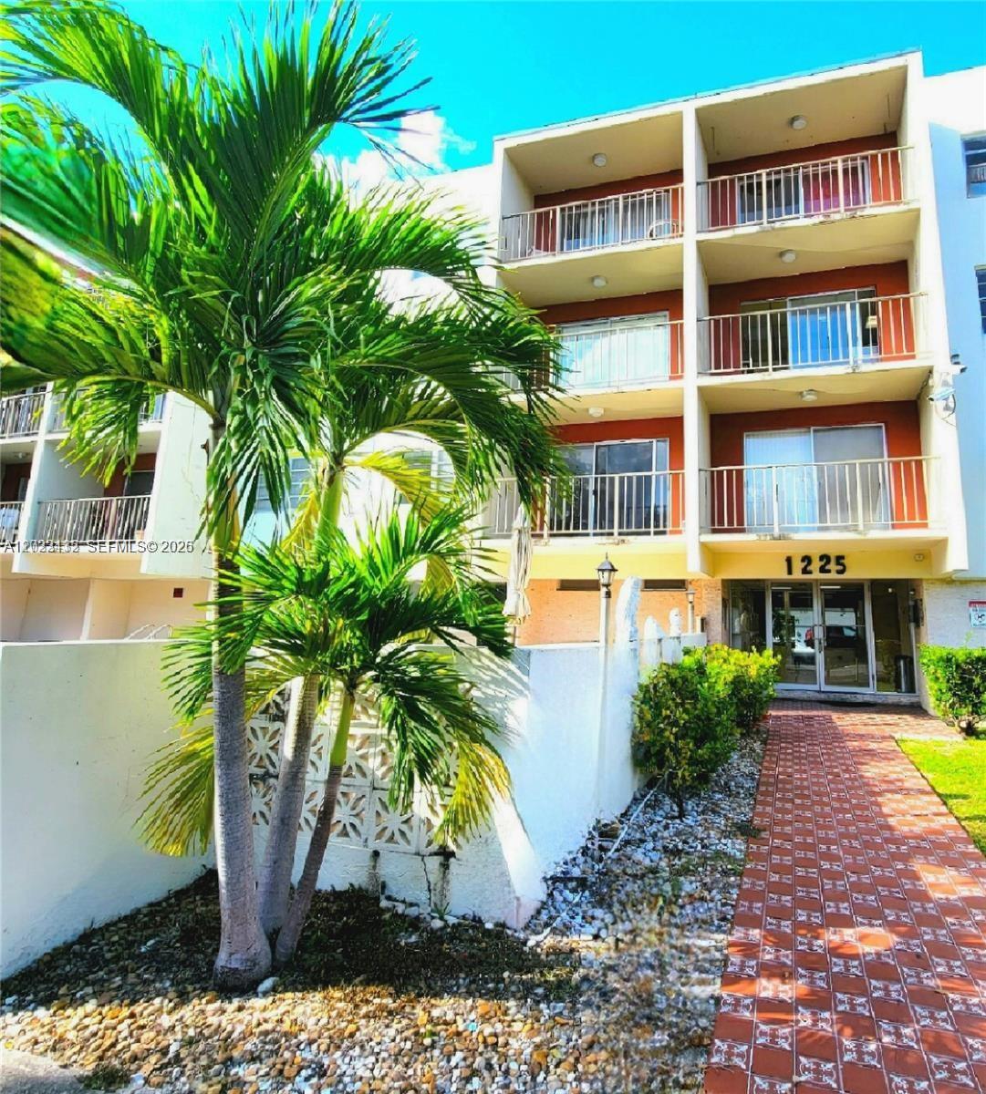 Property photo # 0