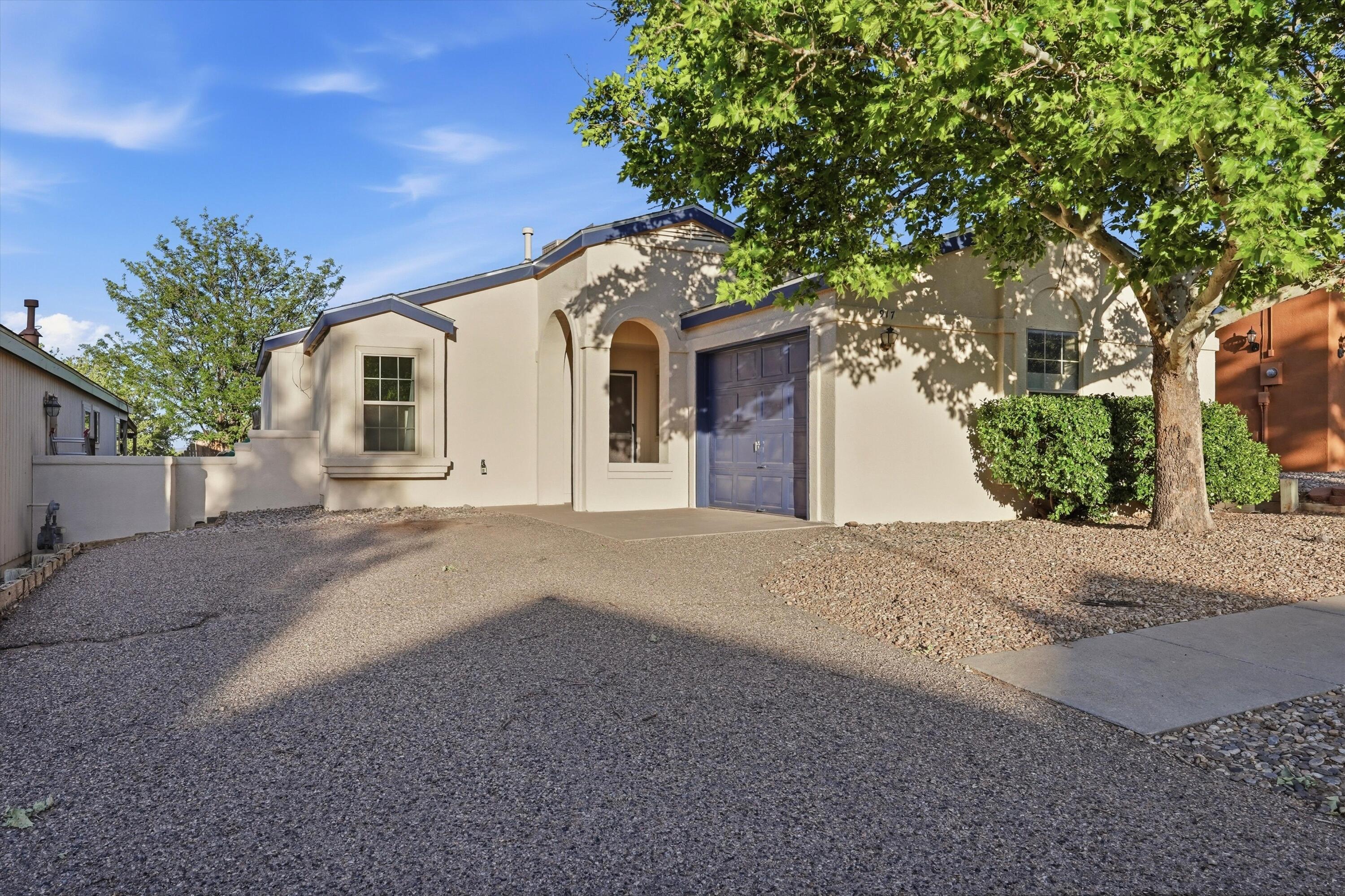 Homes for sale in Rio Rancho, NM | 917 Charles Dr Ne, Rio Rancho, NM 87144 | MLS# 1104107