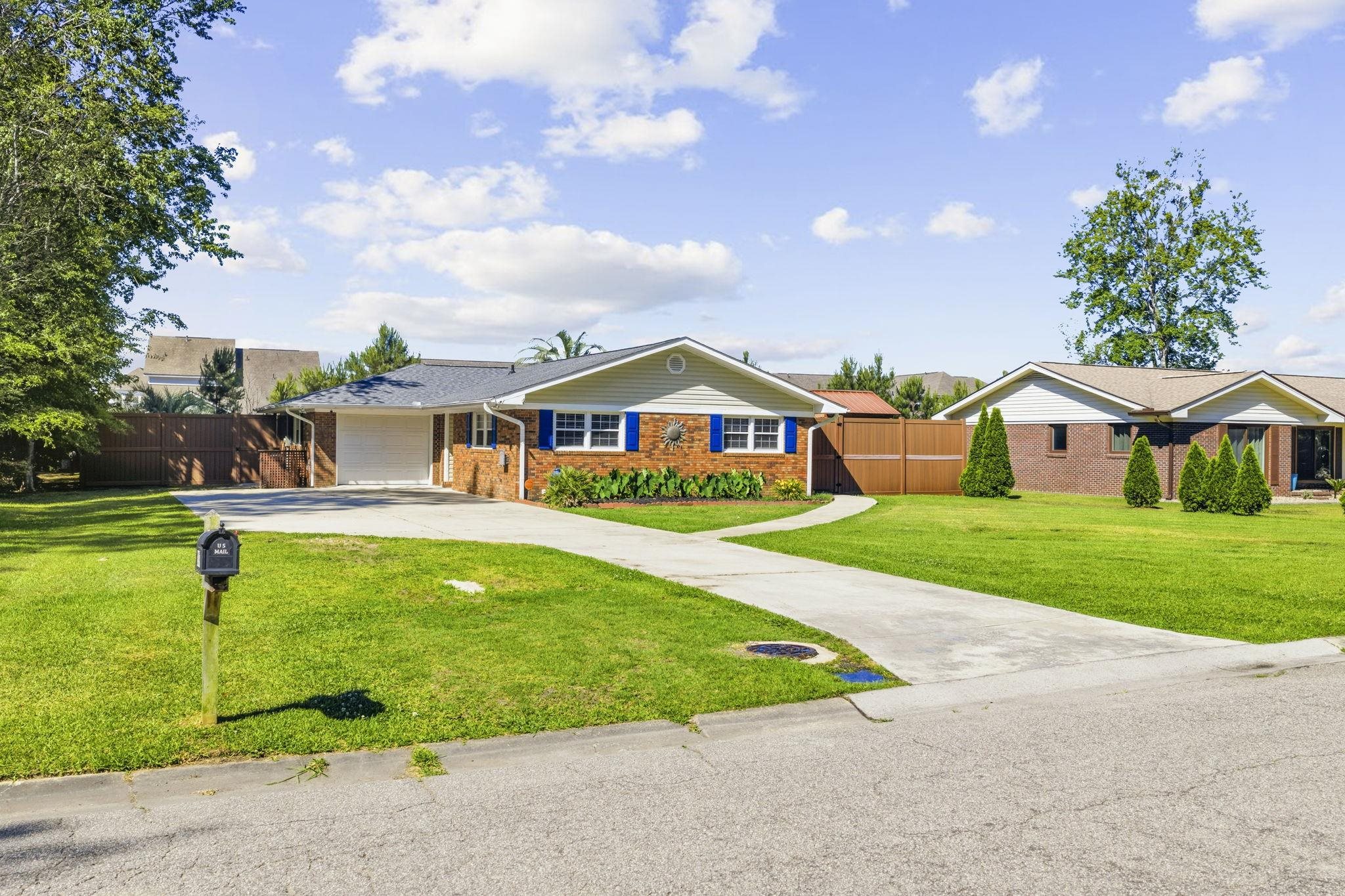 209 Hunters Rd. Myrtle Beach, SC 29579