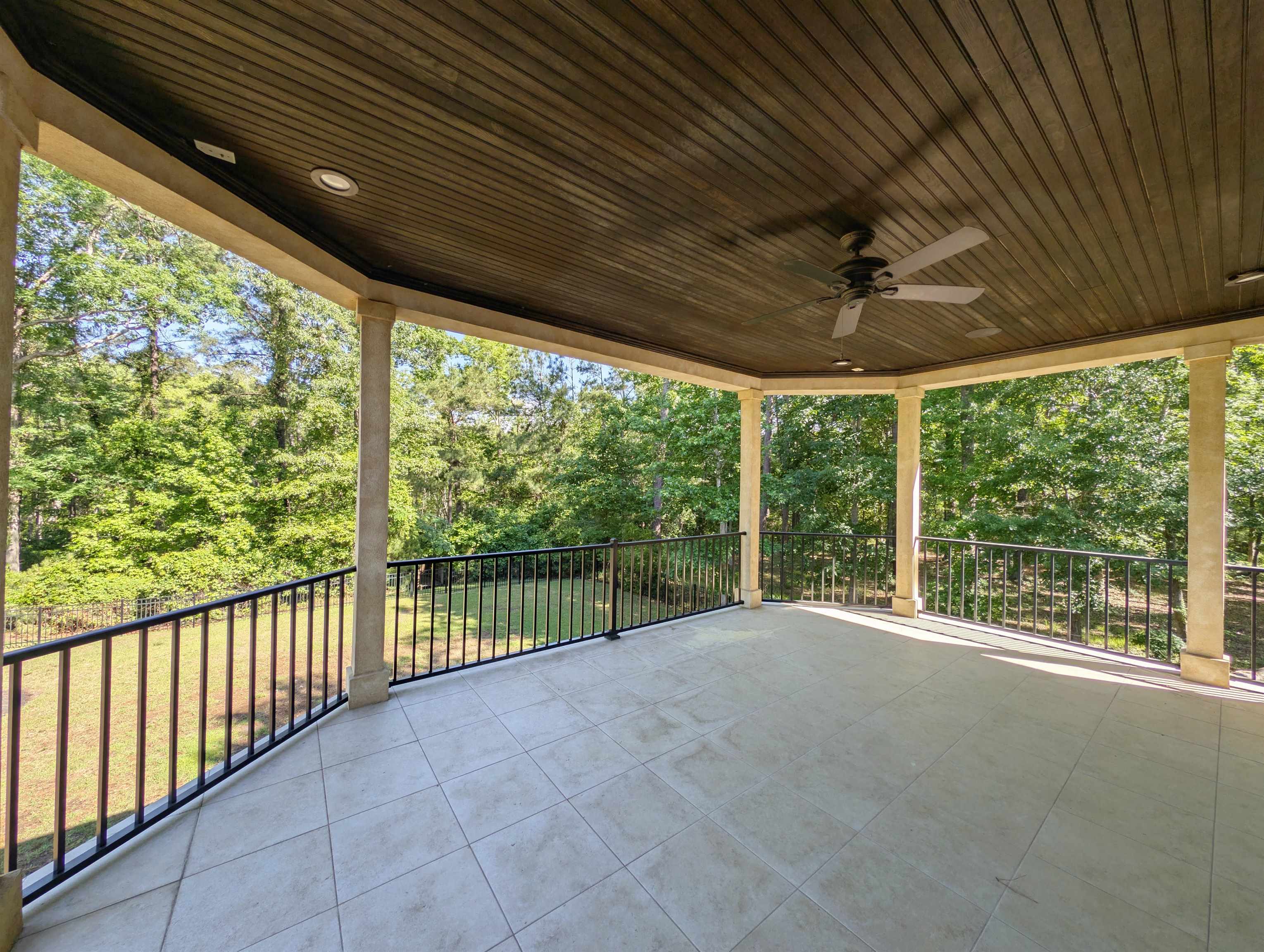 400 Chamberlin Rd. 