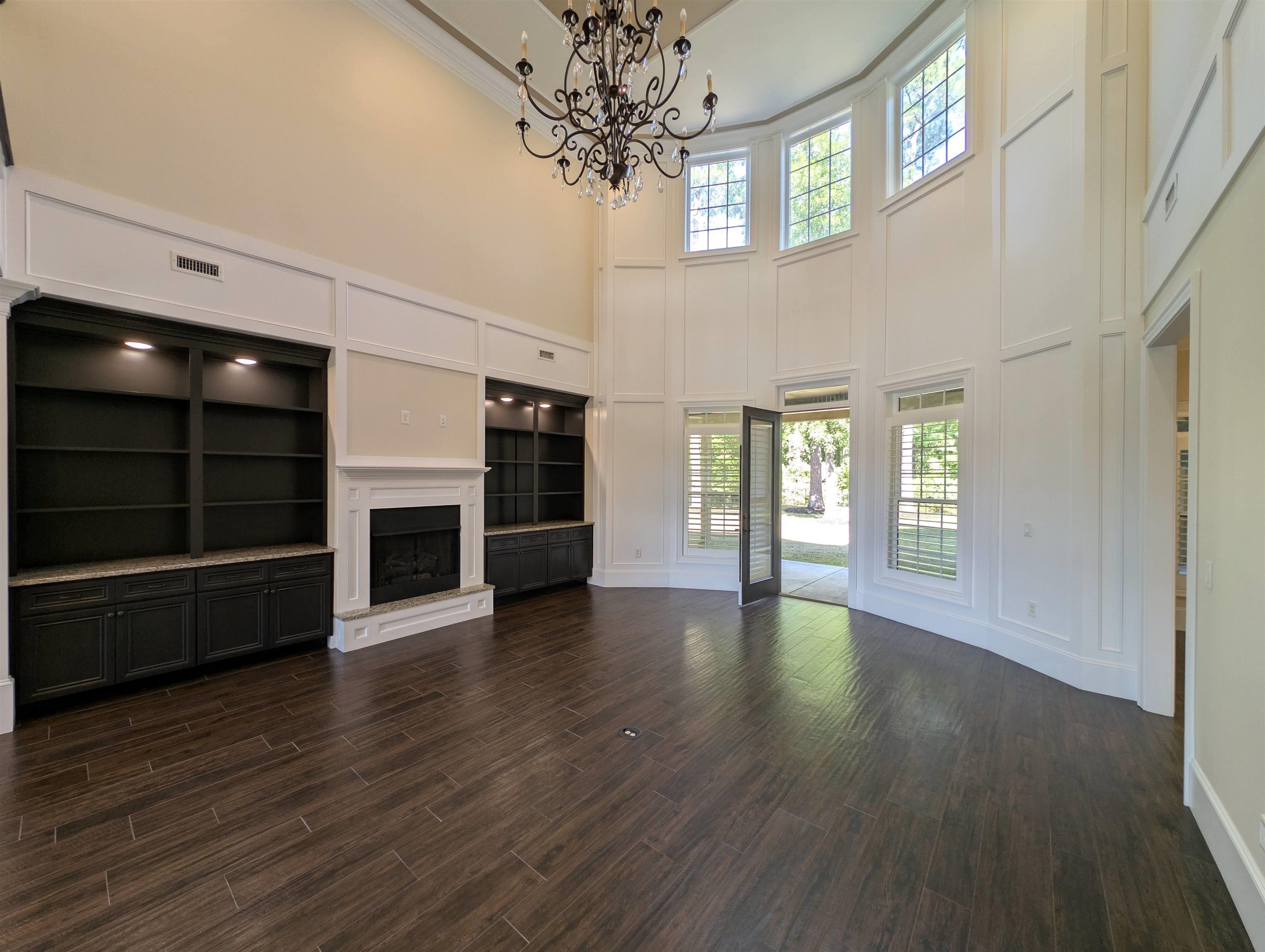 400 Chamberlin Rd. 