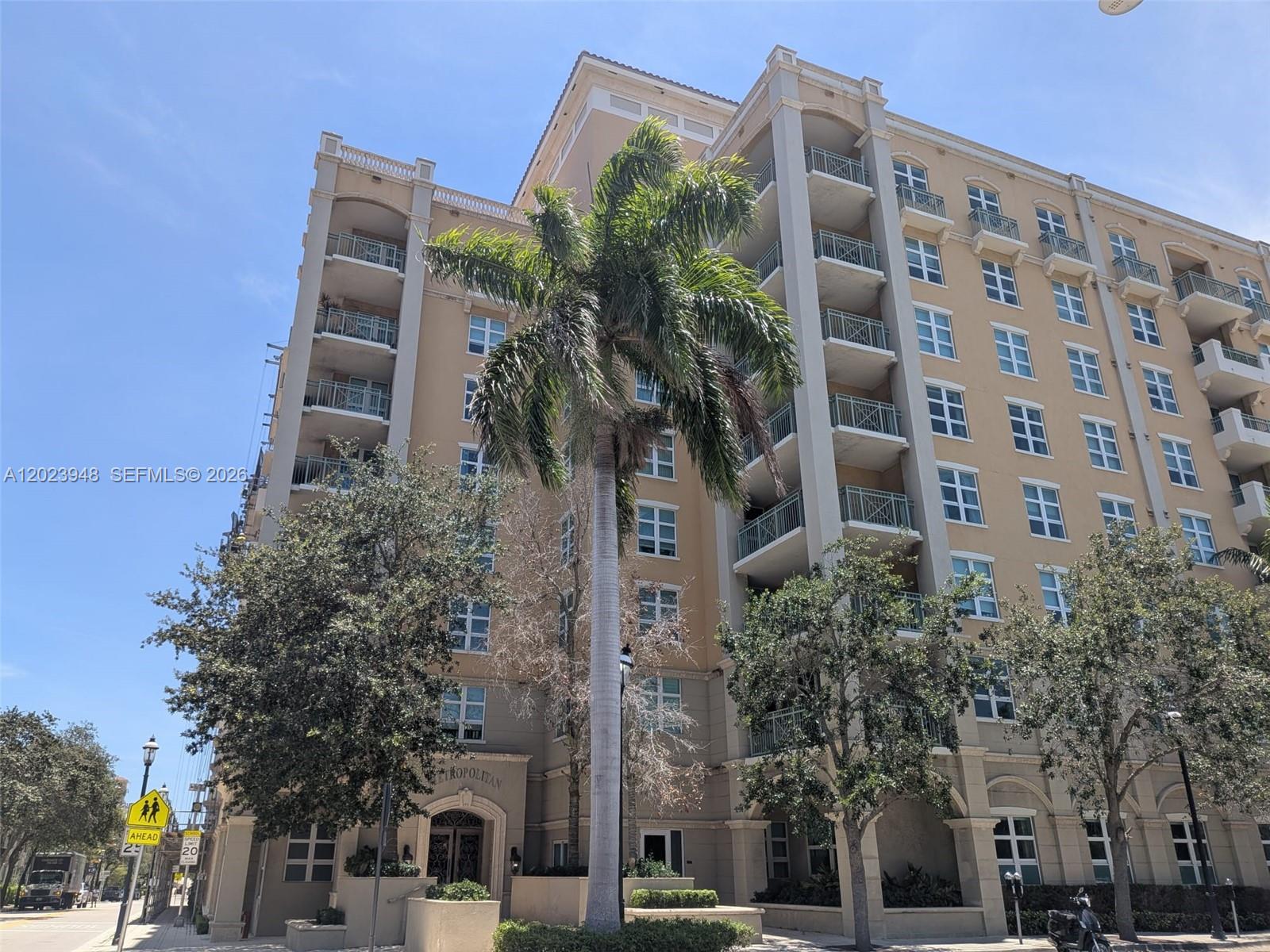 Metropolitan Condo