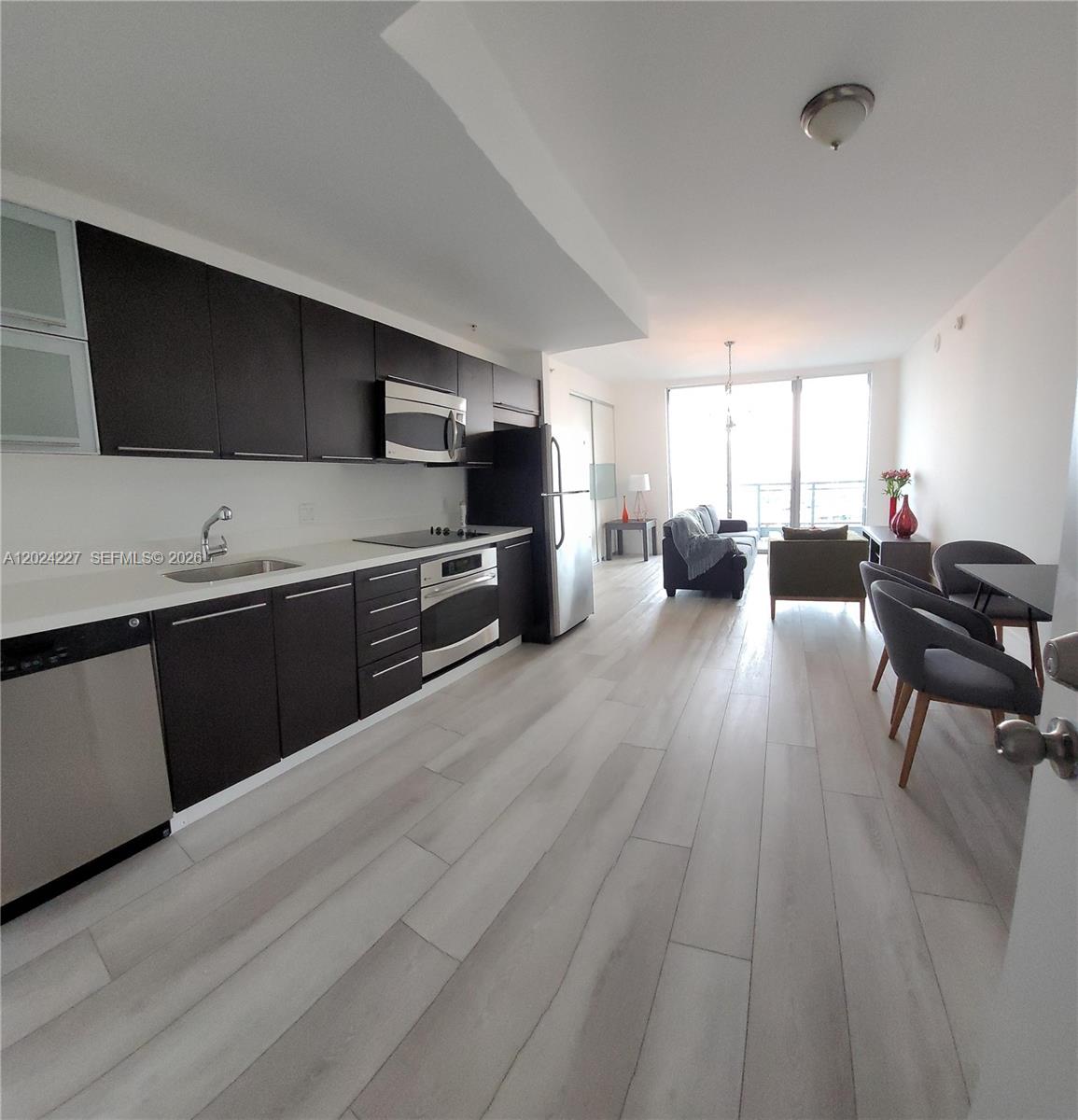 Property photo # 4