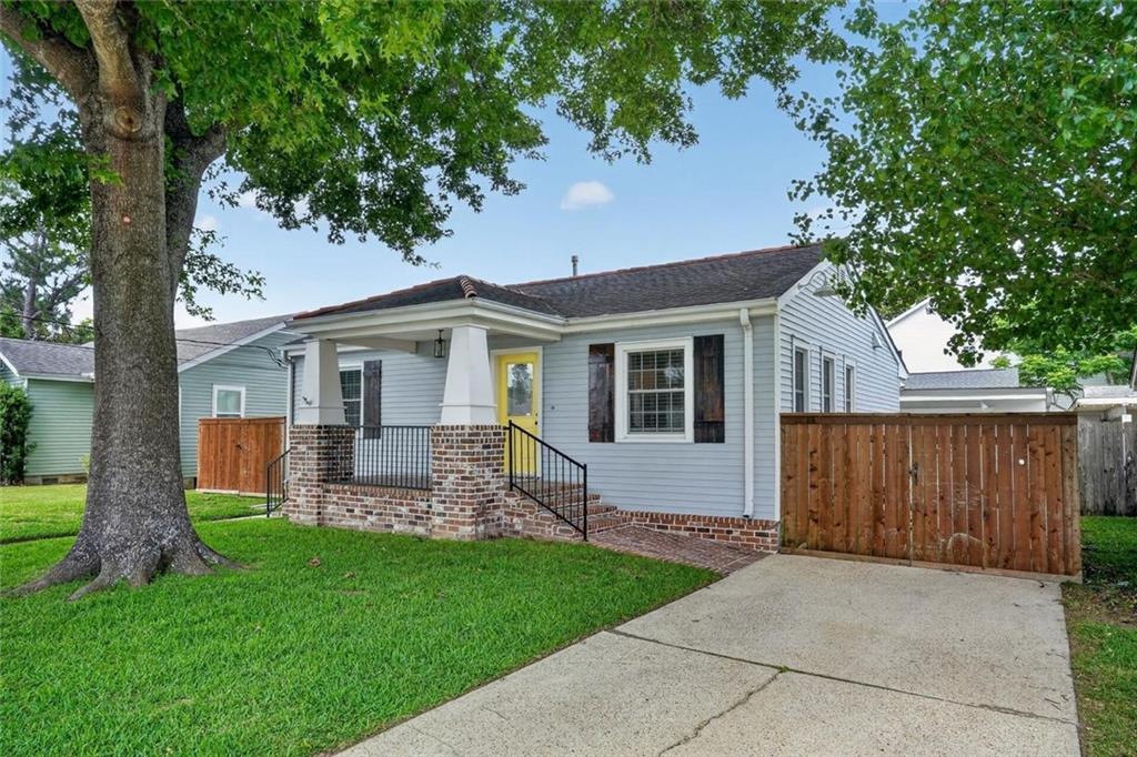 Homes for sale in Harahan, LA | 268 Halsey Dr, Harahan, LA 70123 | MLS# 2559564