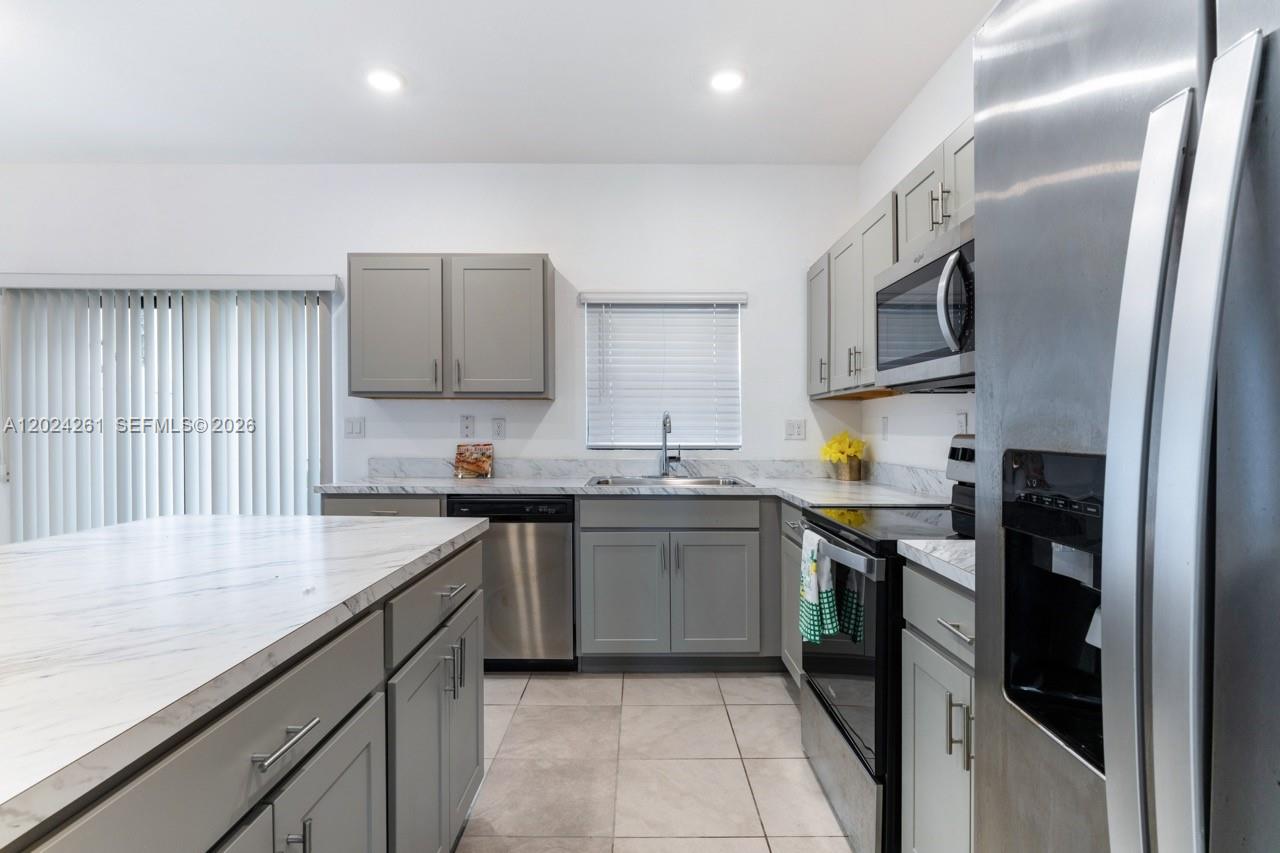 Property photo # 9