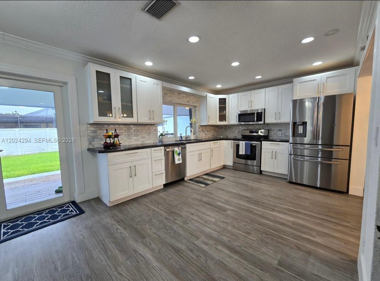 9591 SW 52nd Ter, Miami FL 33165