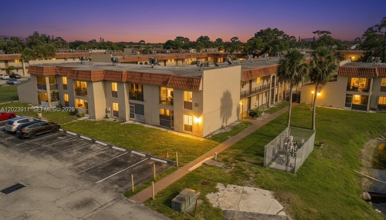 Forest Hill Gardens Condo
