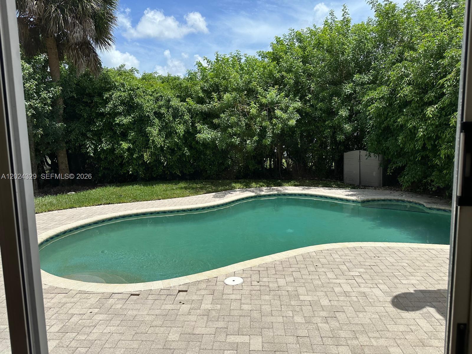 Property photo # 4
