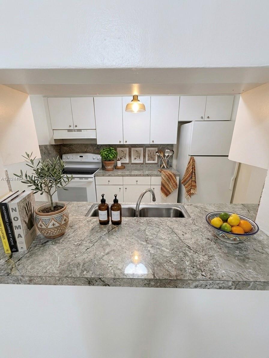 Property photo # 0