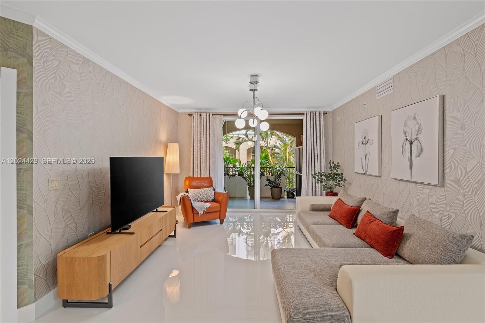 Porto Bellagio Condo