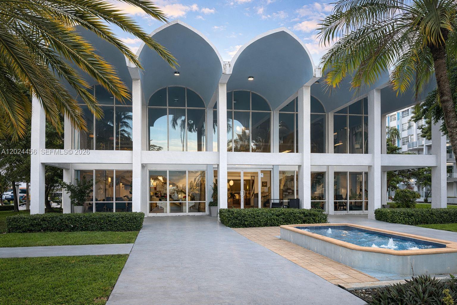 Montecarlo Condo