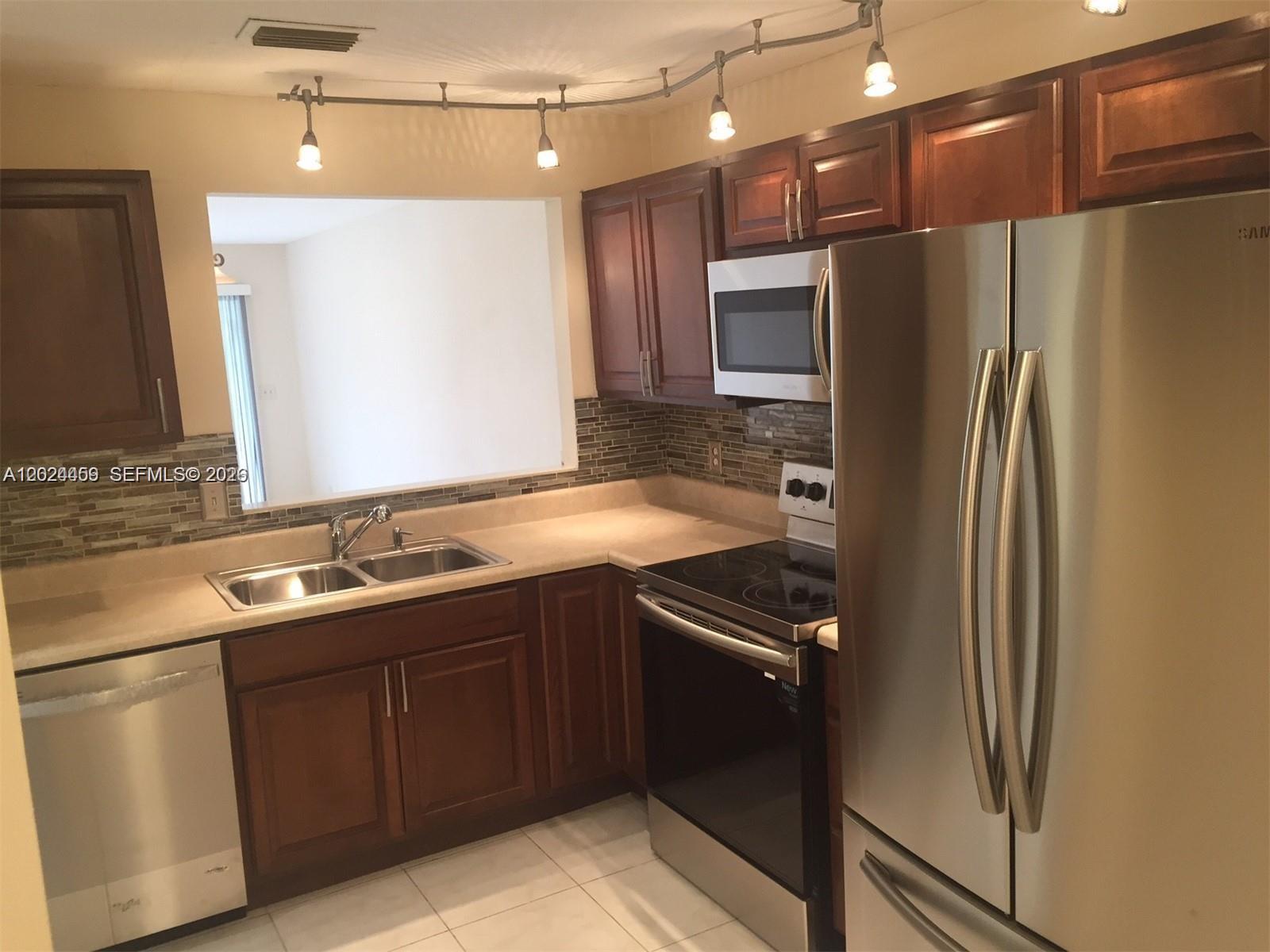 Property photo # 0