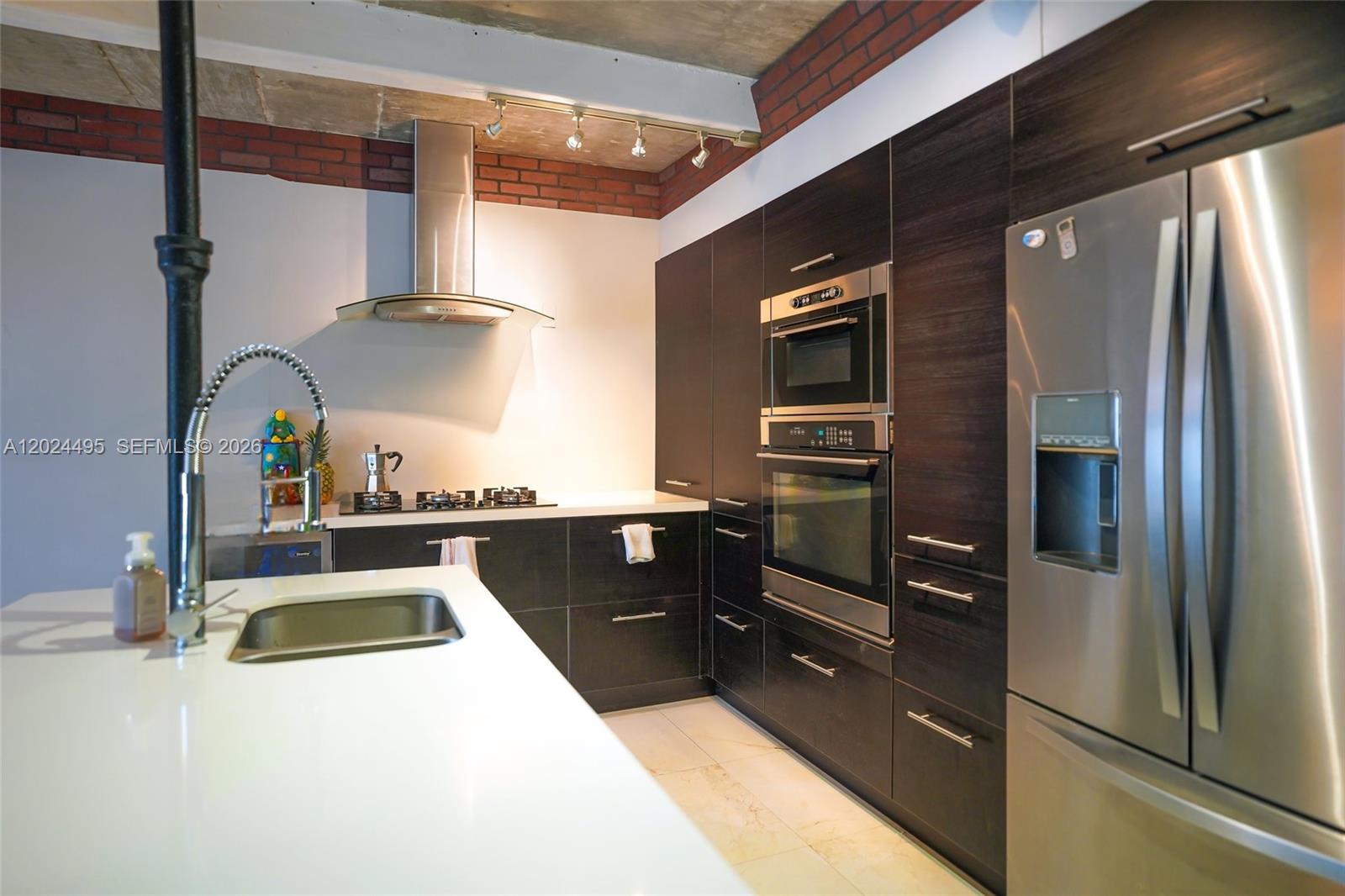 Property photo # 4
