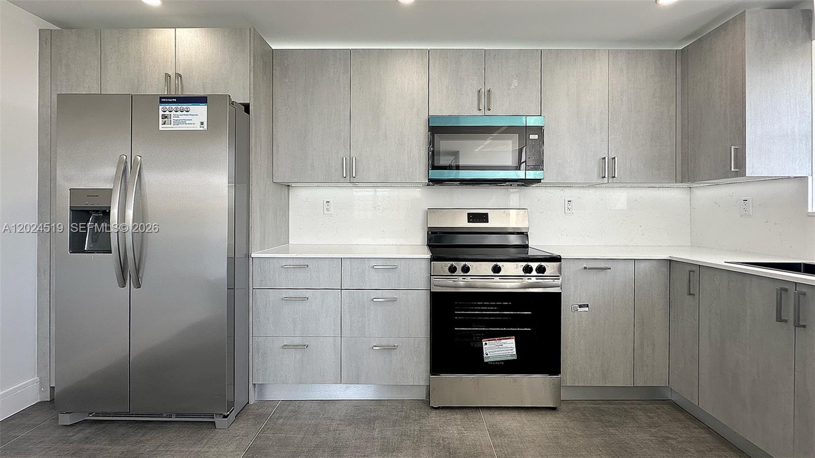 Property photo # 2