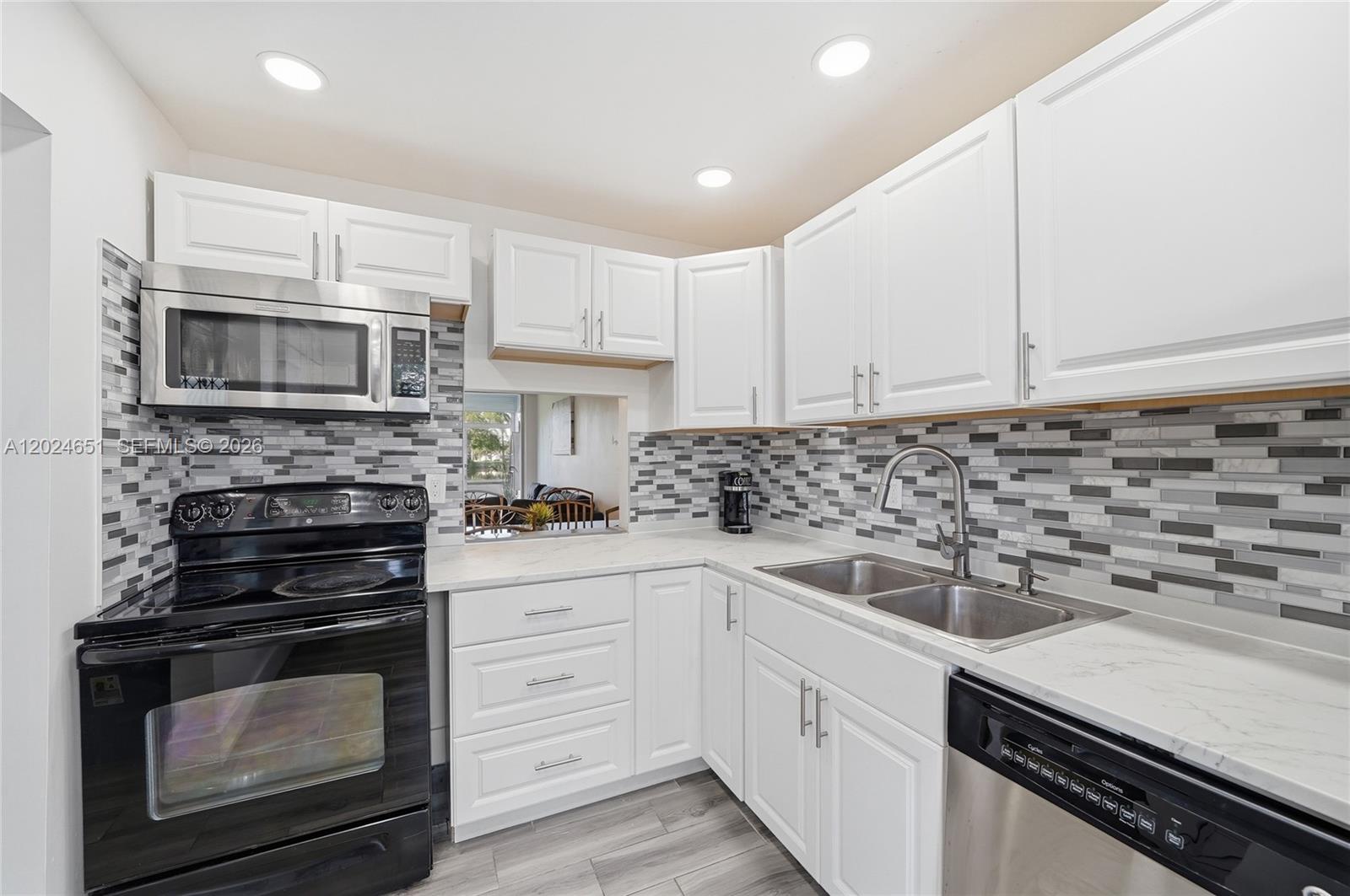 Property photo # 4