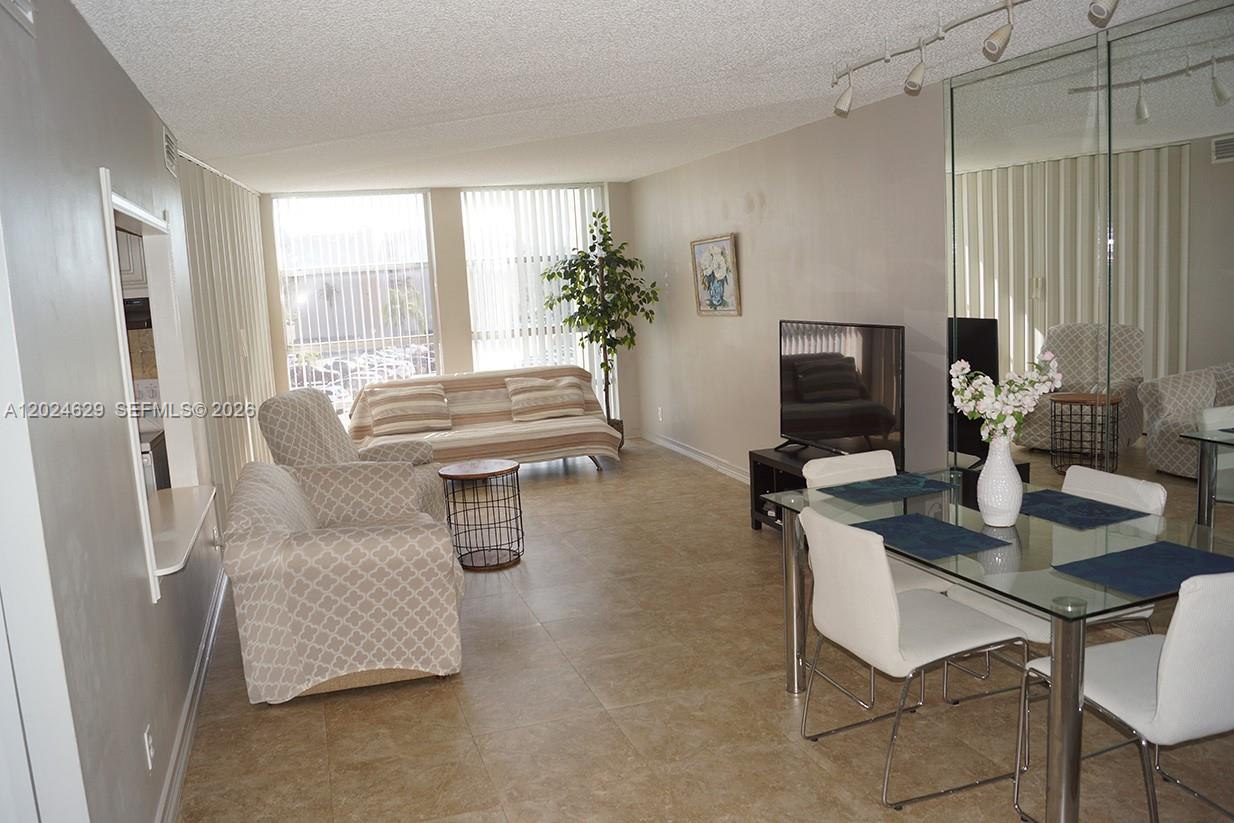 Desoto Park Condo