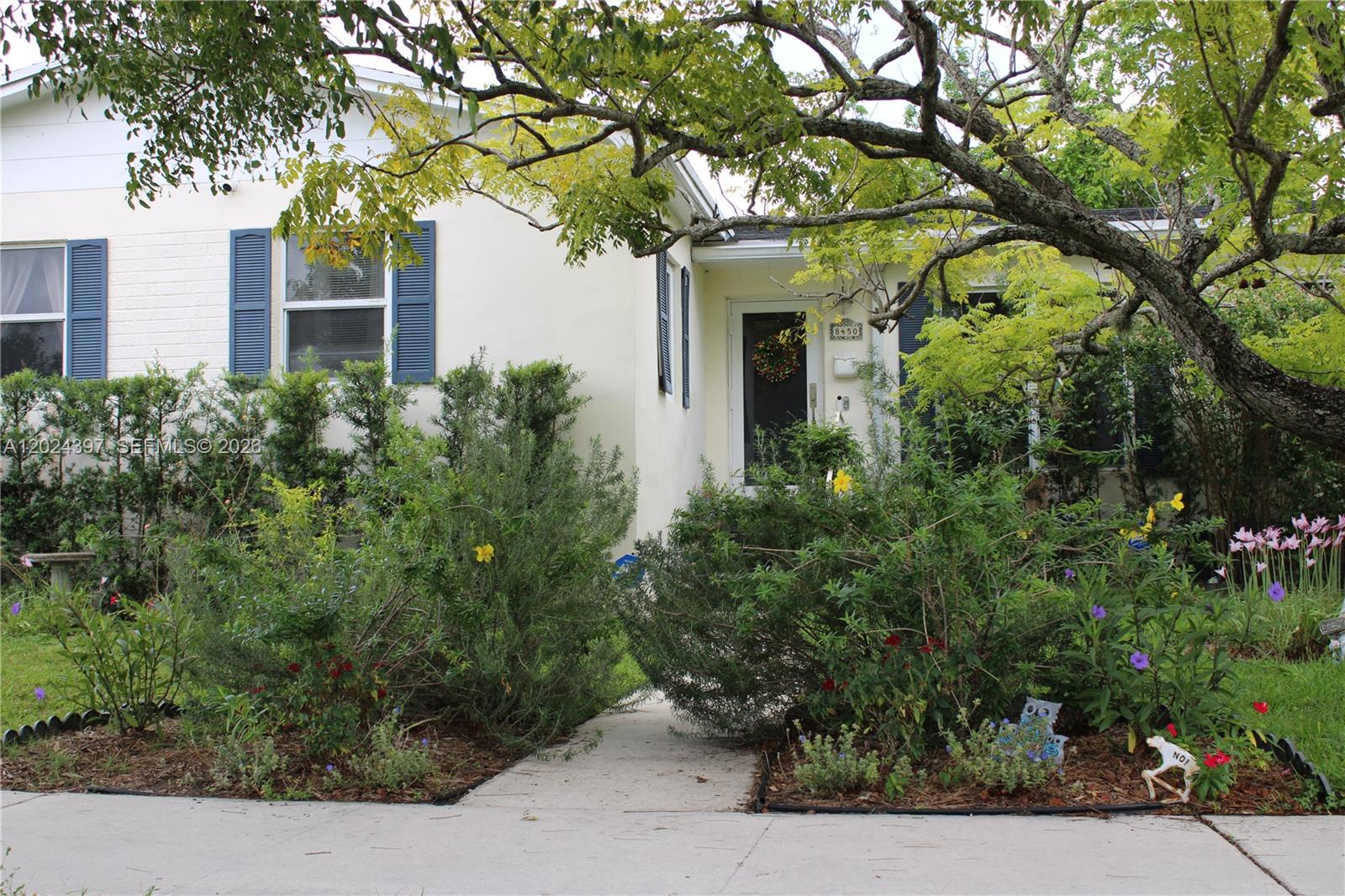 Coral Way Village Sec A P