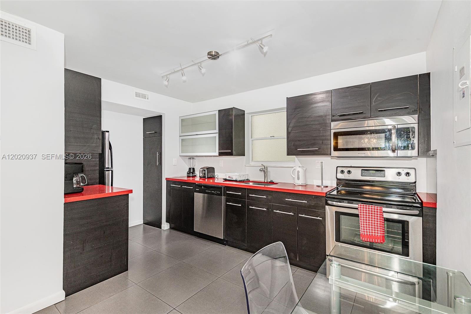 Property photo # 7