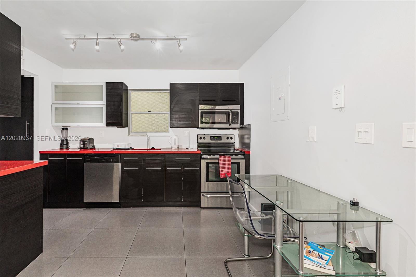 Property photo # 9