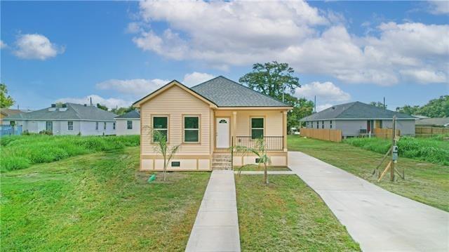 Homes for sale in New Orleans, LA | 2110 Mardi Gras Blvd, New Orleans, LA 70114 | MLS# 2559703