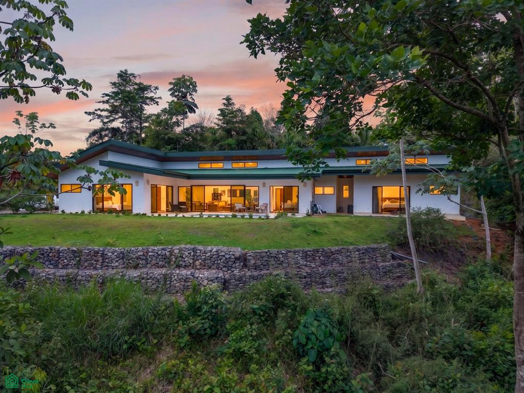 5 bed Single Family Homes For Sale in Puntarenas, Puntarenas - 1