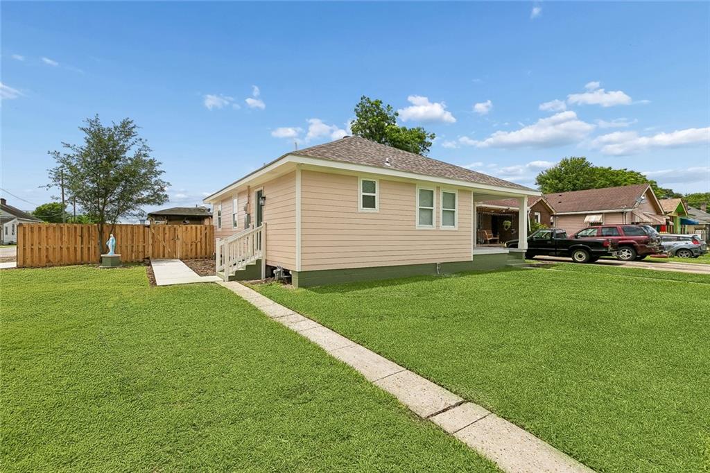Homes for sale in New Orleans, LA | 1041 Sumner St, New Orleans, LA 70114 | MLS# 2559681