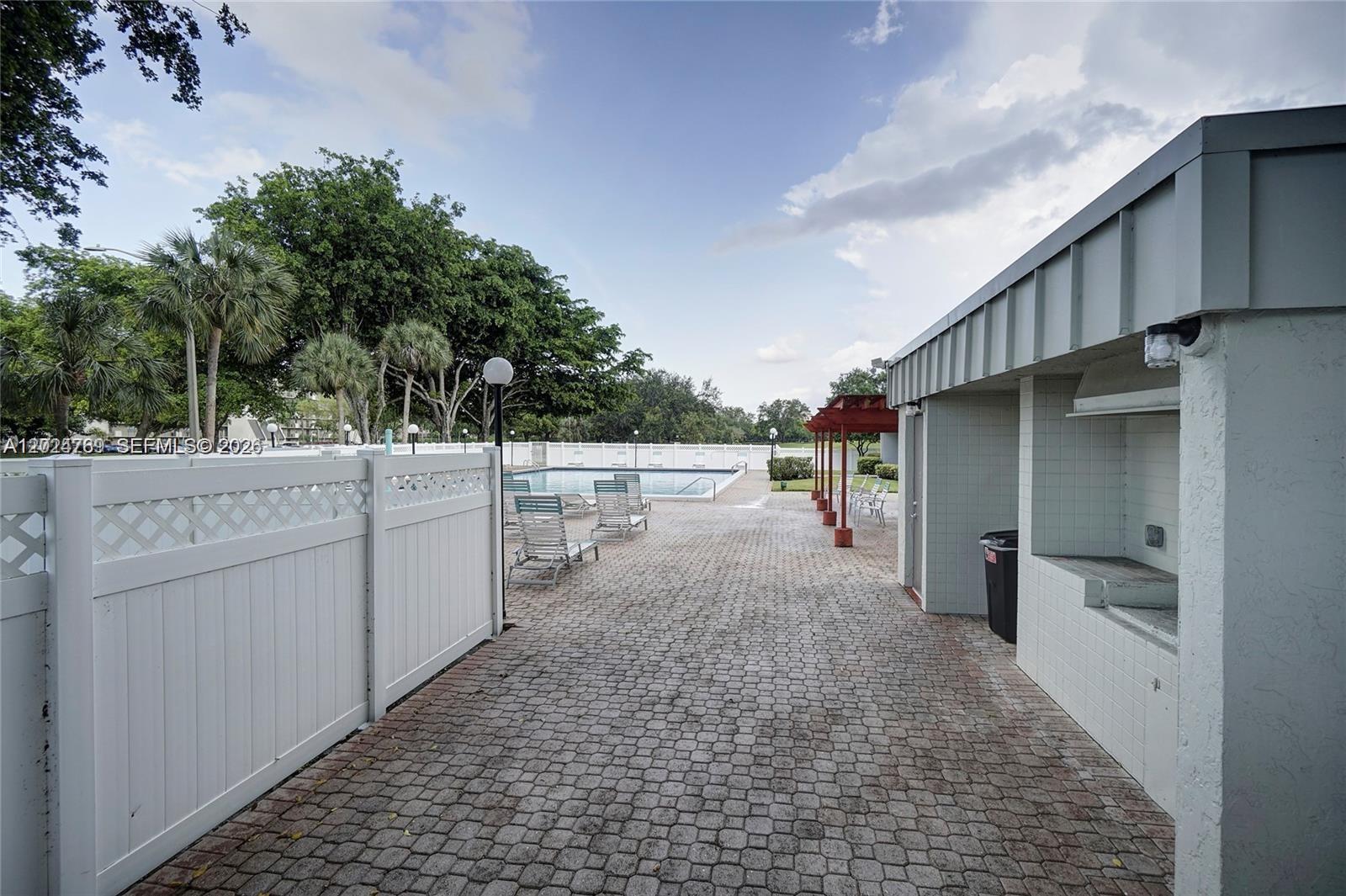 Property photo # 4