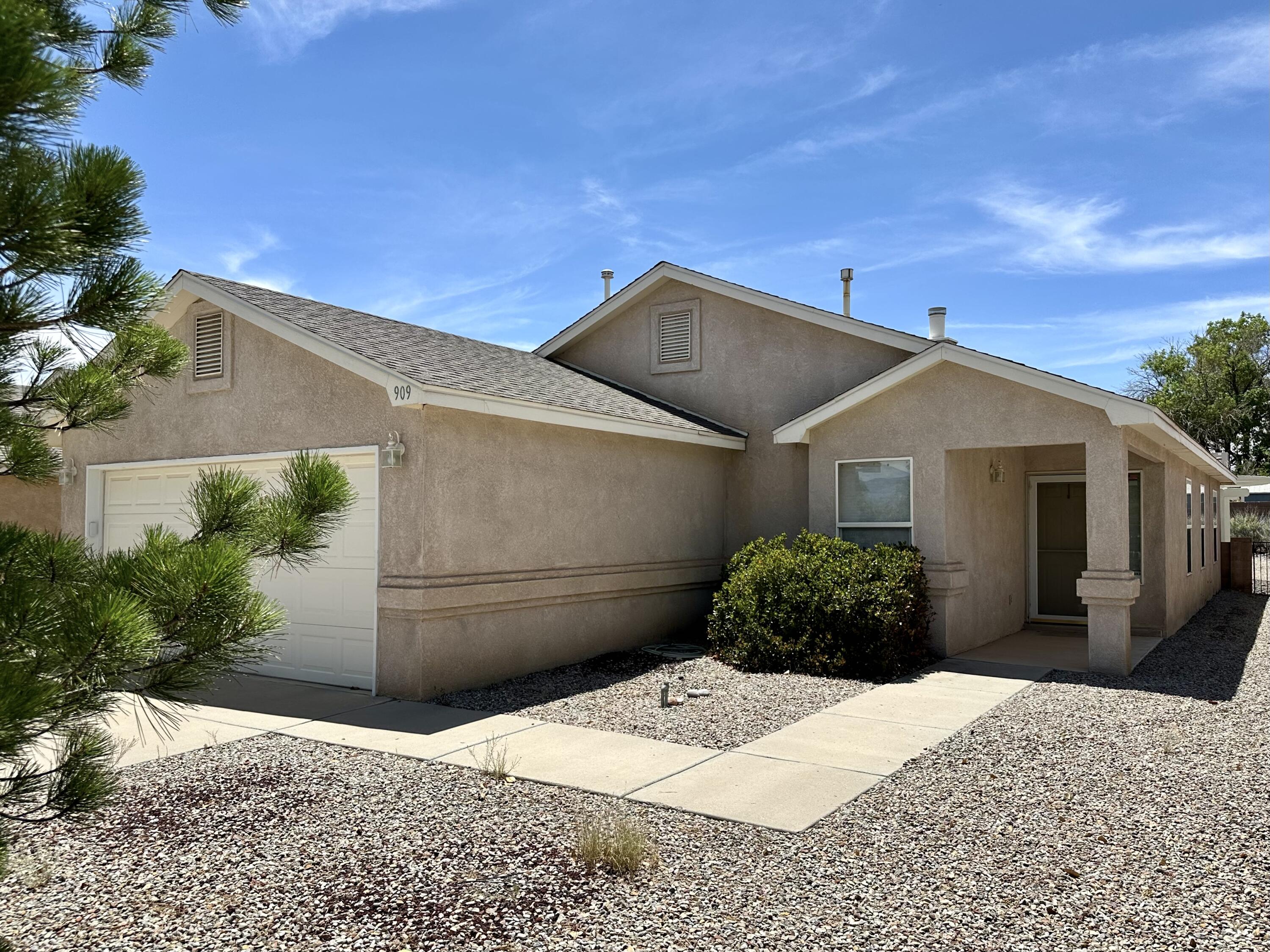 909 Benjamin Drive SE, Rio Rancho