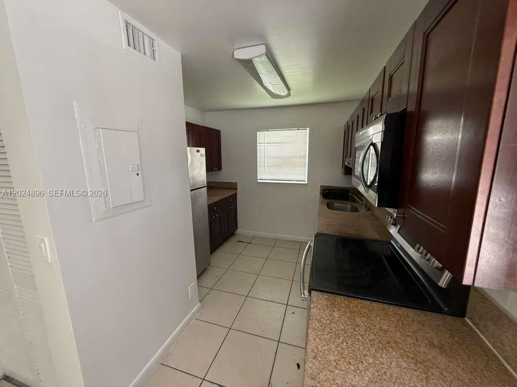 Property photo # 7