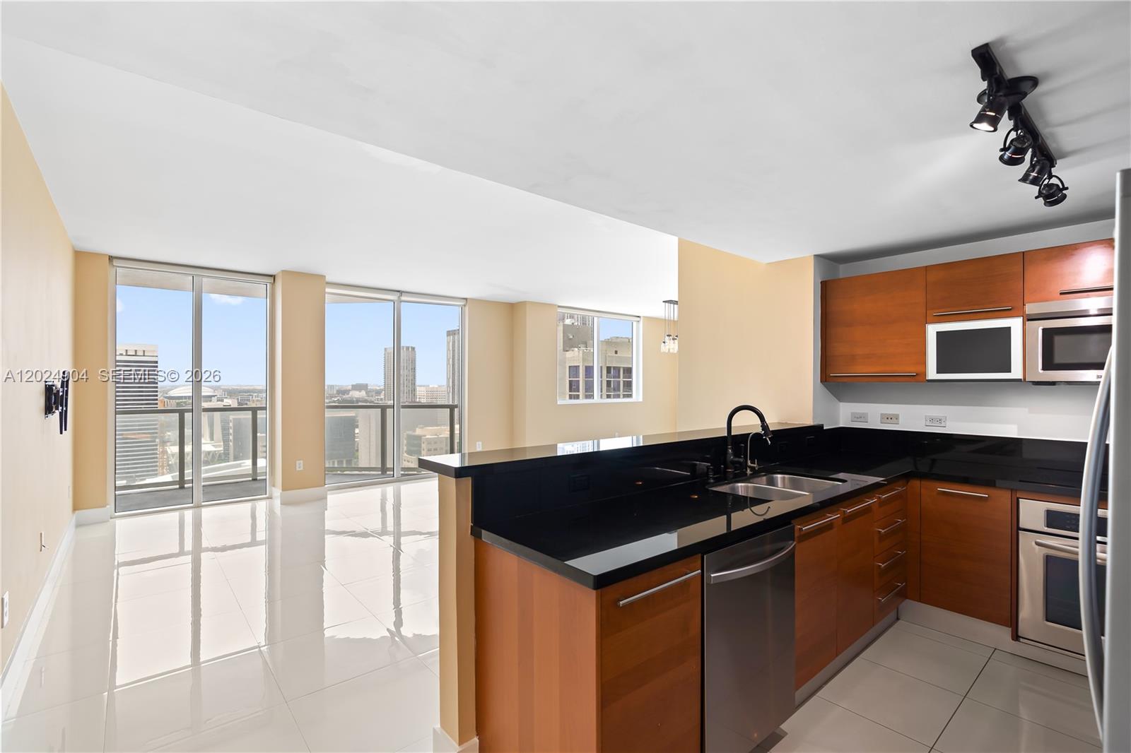 Property photo # 7