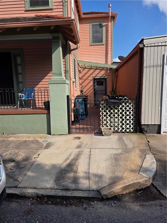 Homes for sale in New Orleans, LA | 2034 Chestnut St, New Orleans, LA 70130 | MLS# 2555004