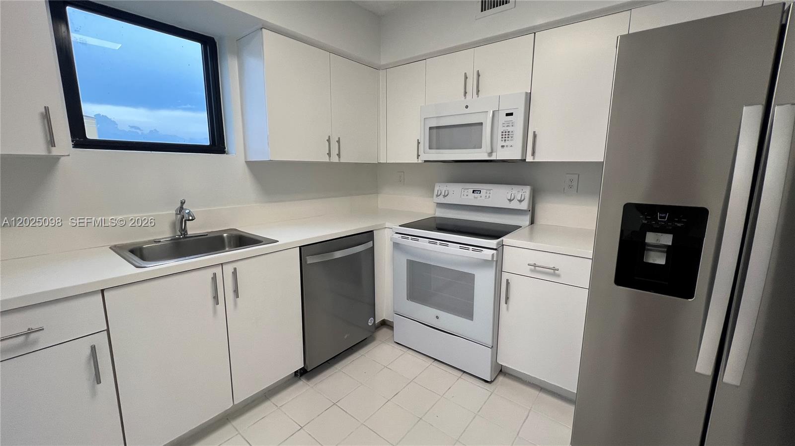 Property photo # 8