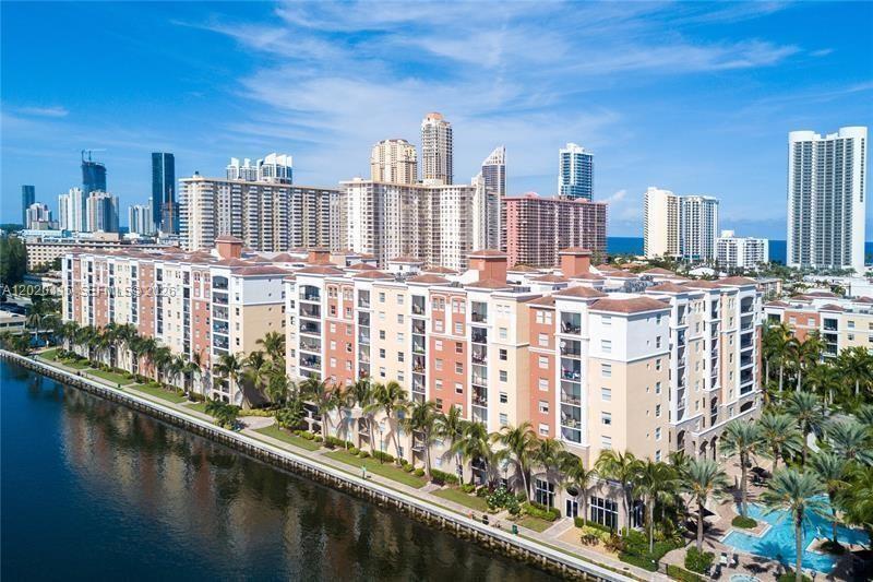 Porto Bellagio Condo