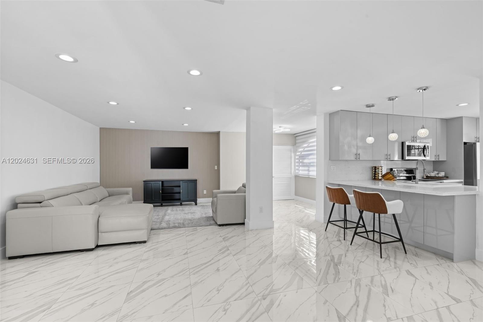 Property photo # 6