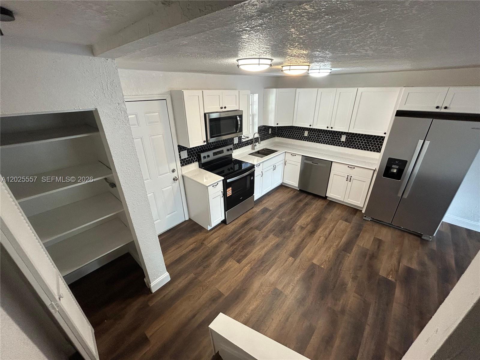 Property photo # 8