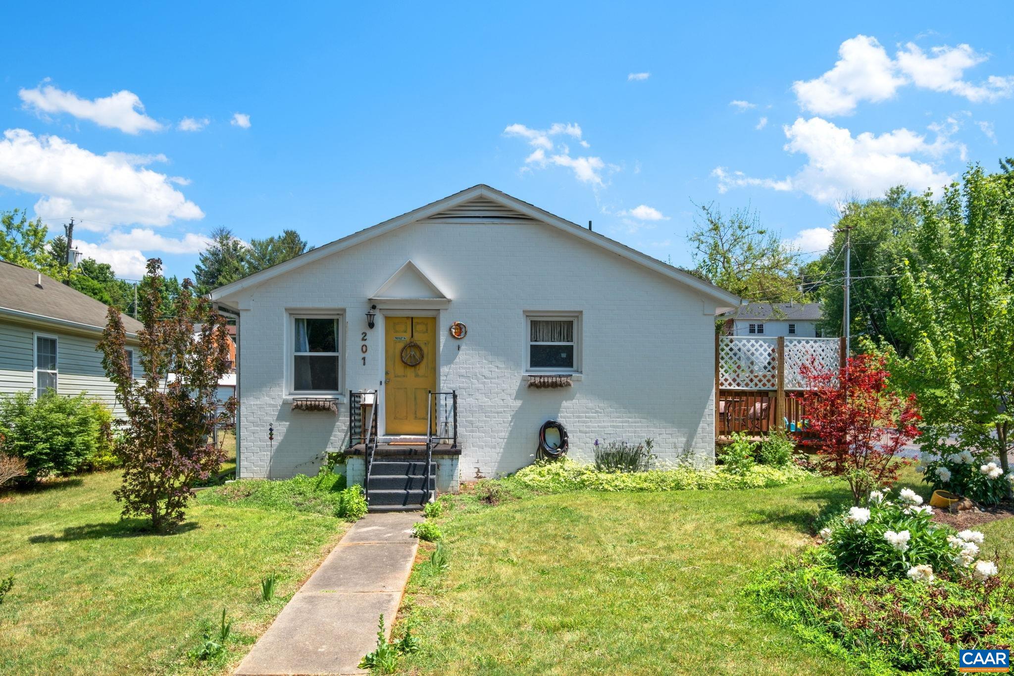 201 PARK BLVD, Staunton, VA 24401