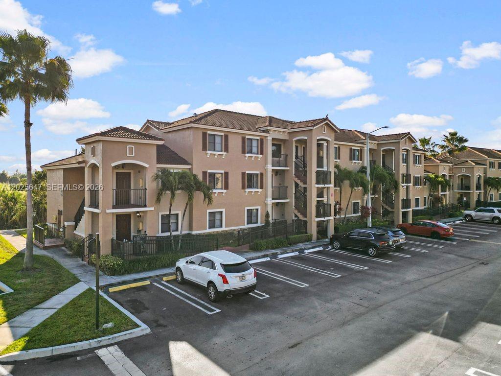 The Courts At Bayshore II
