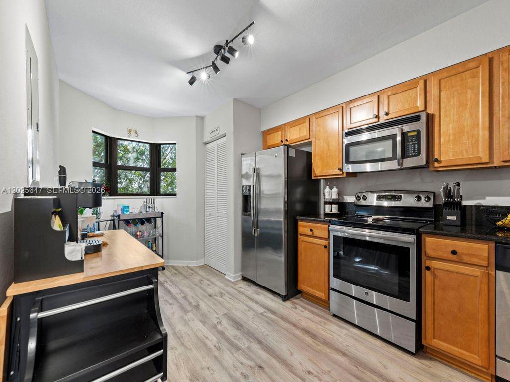 Property photo # 7