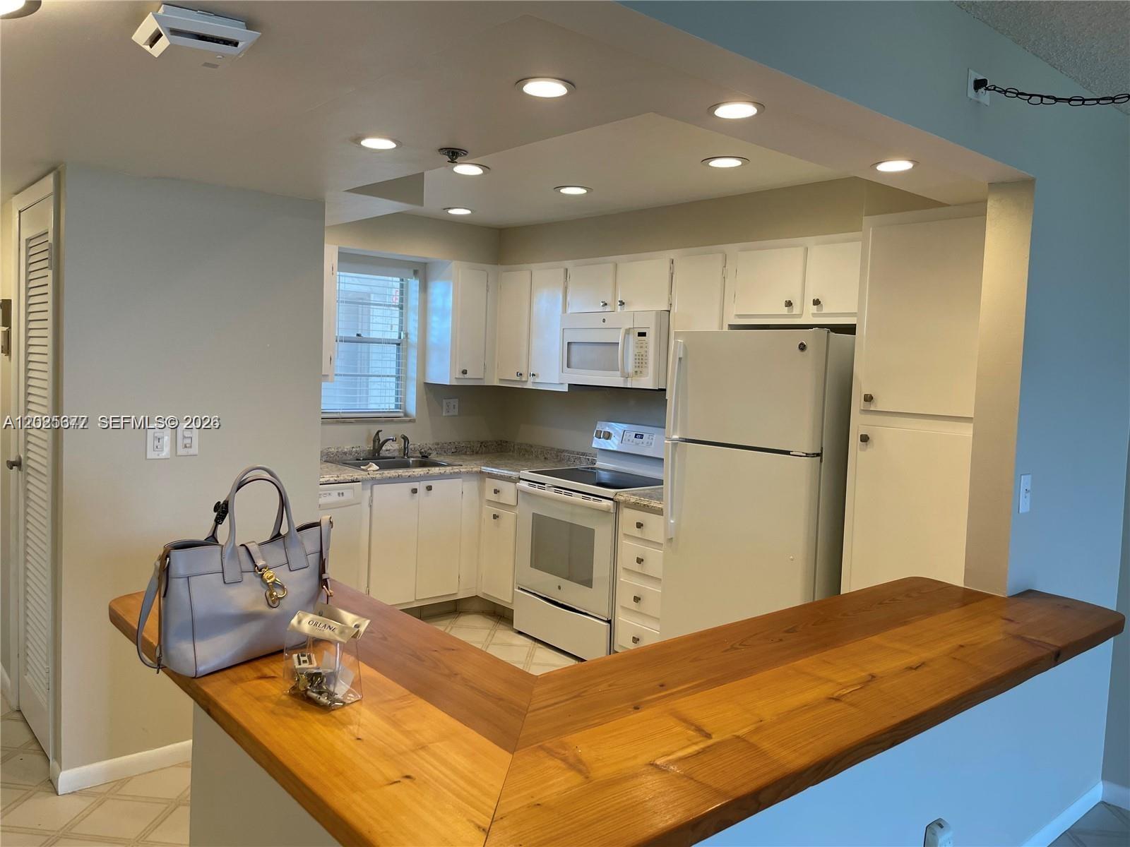 Property photo # 0
