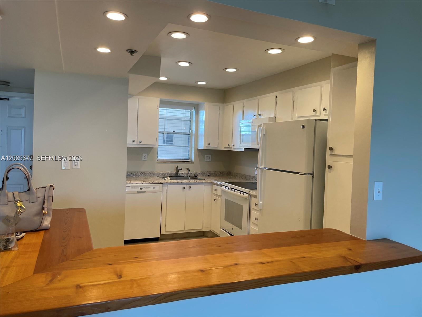 Property photo # 9