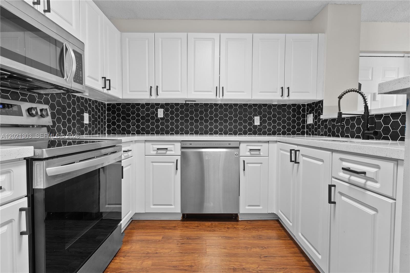 Property photo # 7
