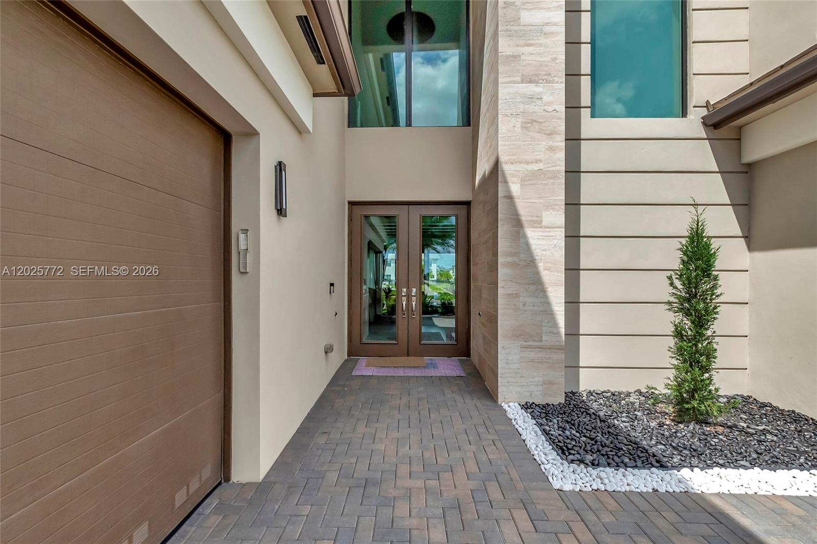 Property photo # 2