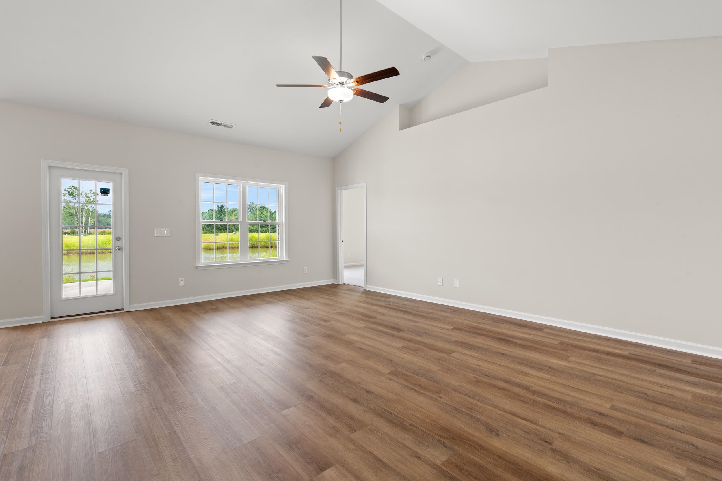 2613545 | Photo 8