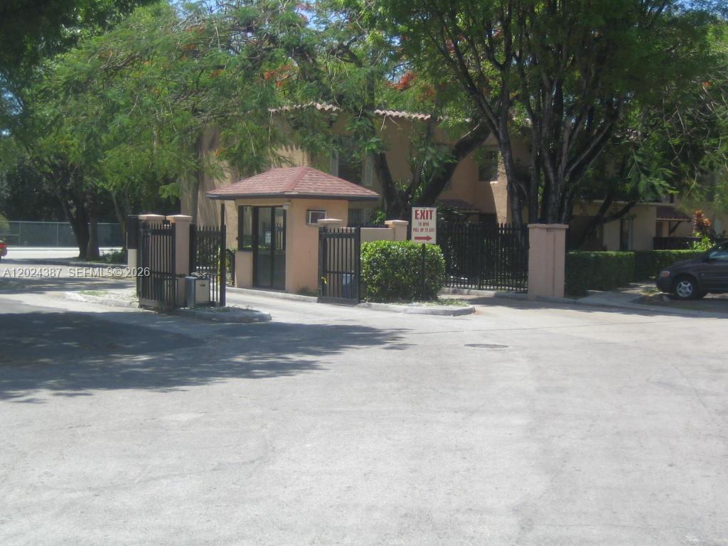 Property photo # 6
