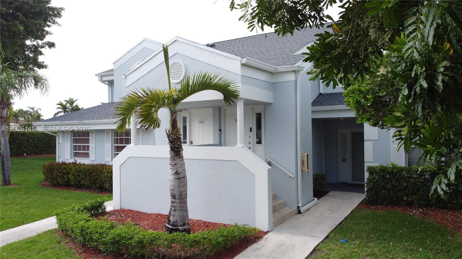 Keys Gate Condo No One