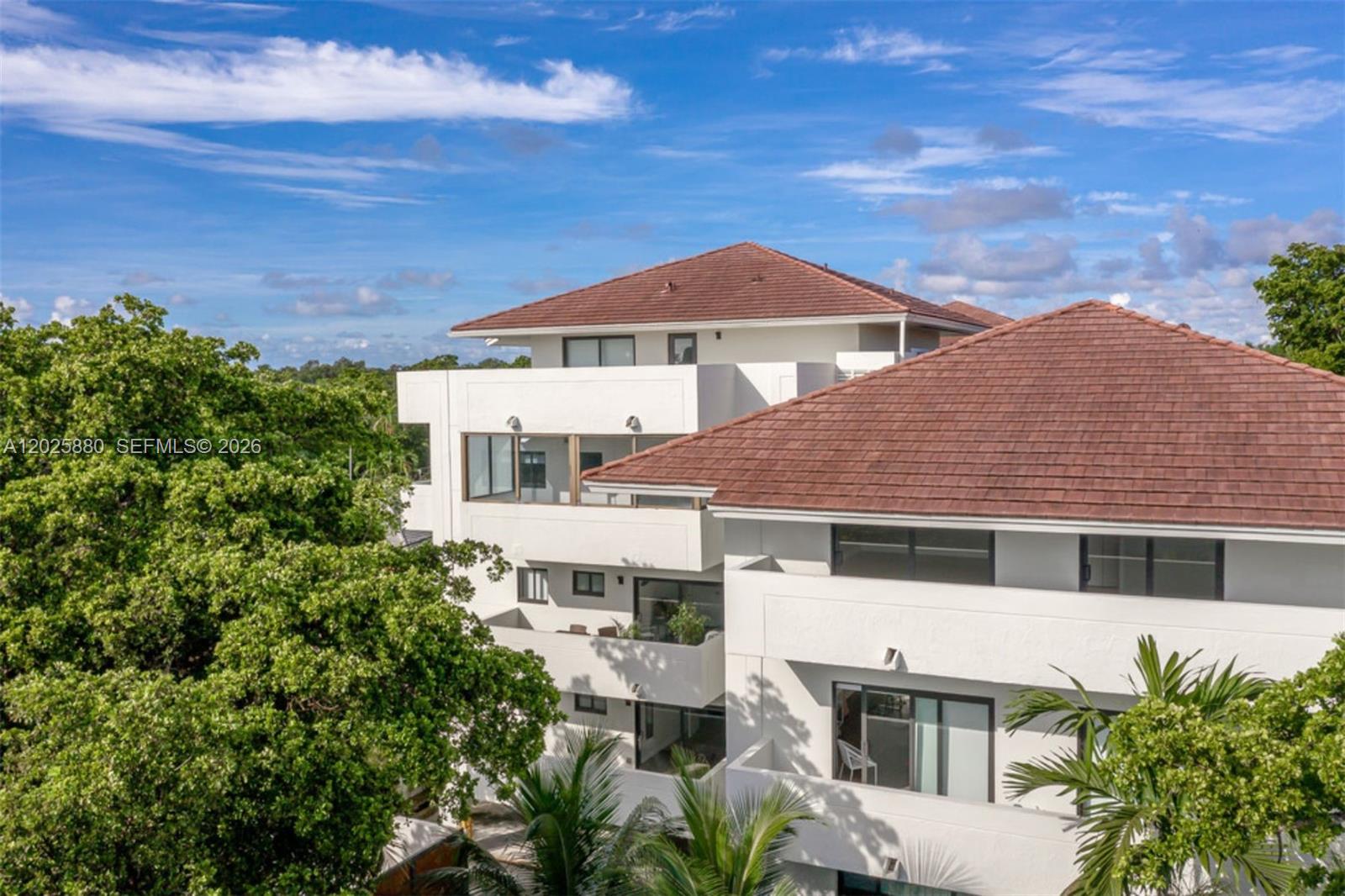 Property photo # 0