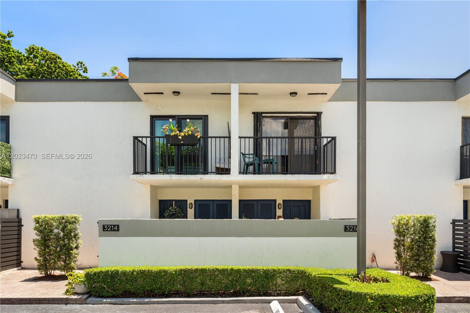 Grove Paradise Condo