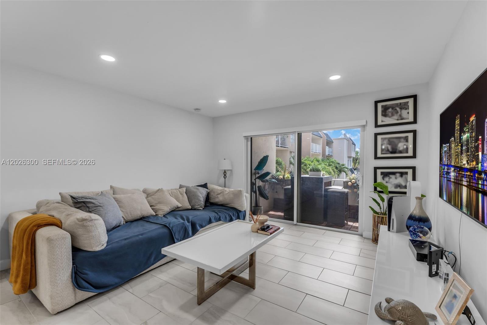 Property photo # 8