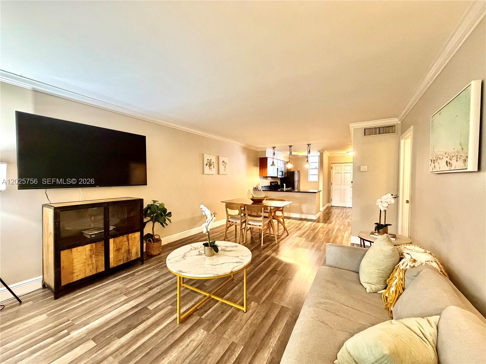 Nirvana Condo No Two Cond